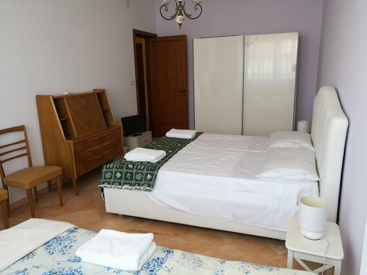 B&B Domus Lupiae Lecce Exterior photo
